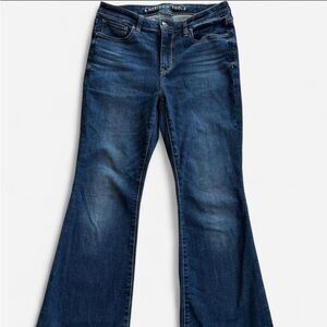 American Eagle Outfitters Dark Blue super high Rise Flare Jeans size 8 Regular